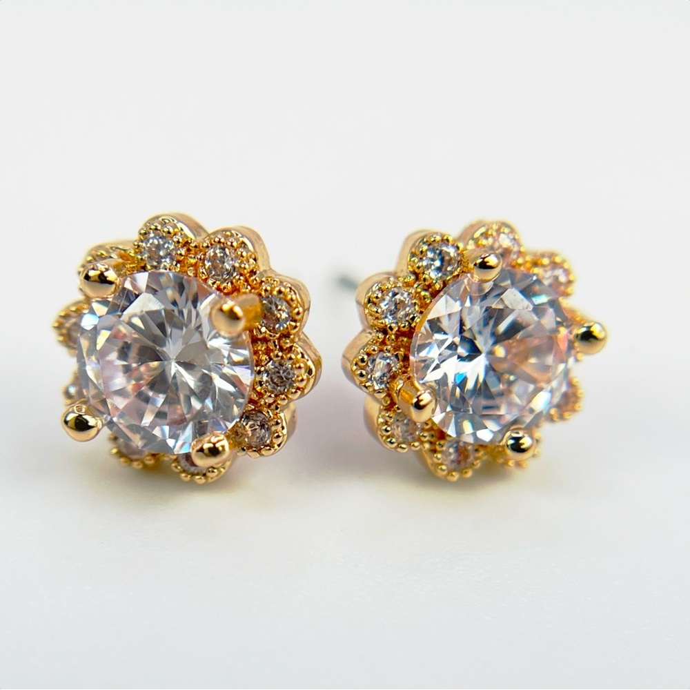 Swarovski Crystal Flower Halo Stud Earrings - Picture 6 of 9
